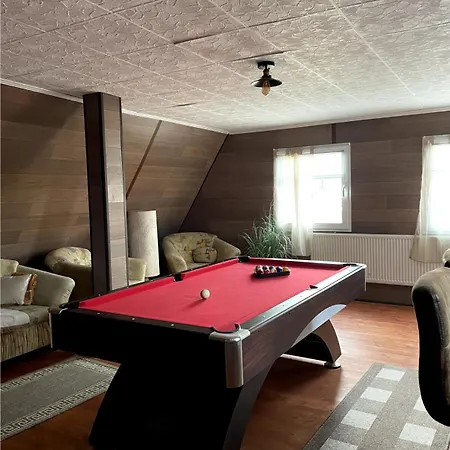 Haus Mit Pool فيلة *