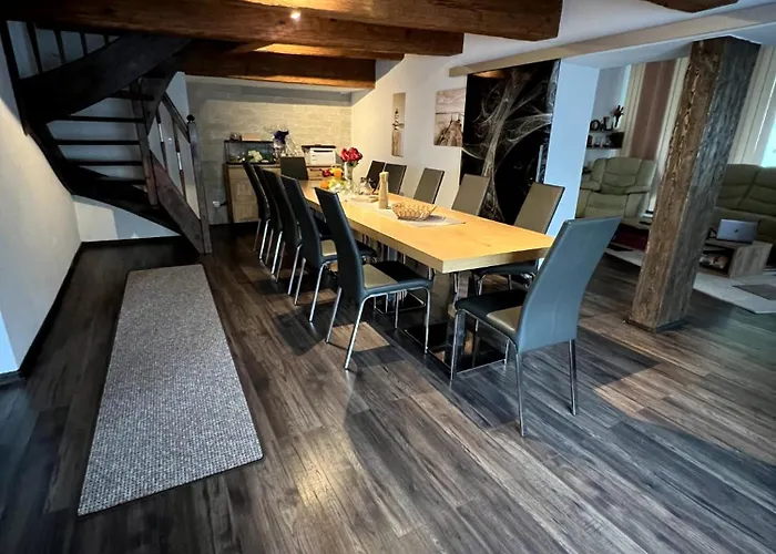 Haus Mit Pool غروسشوناو