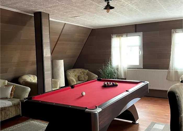 Haus Mit Pool فيلة *